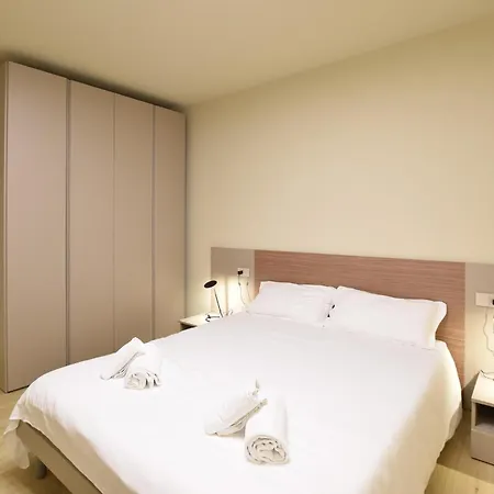 2 Bedroom Gorgeous In *