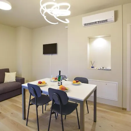 2 Bedroom Gorgeous In Apartman *